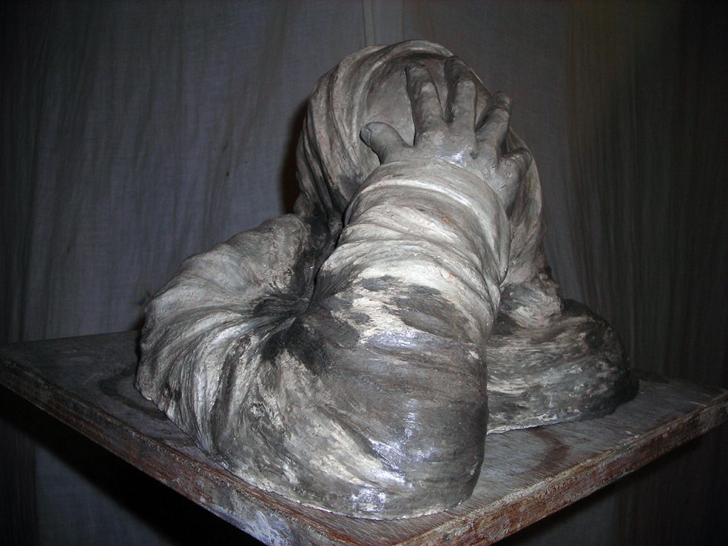 Senza volto (vista lato sx - argilla bianca e nera)